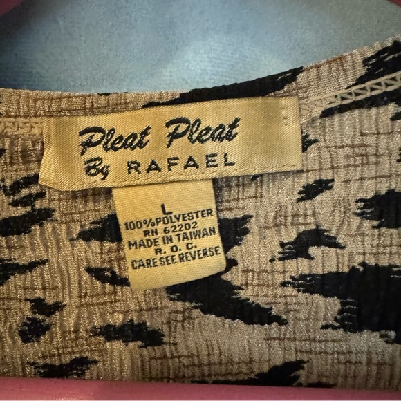 Vintage leopard print button down cardigan - Picture 6 of 7